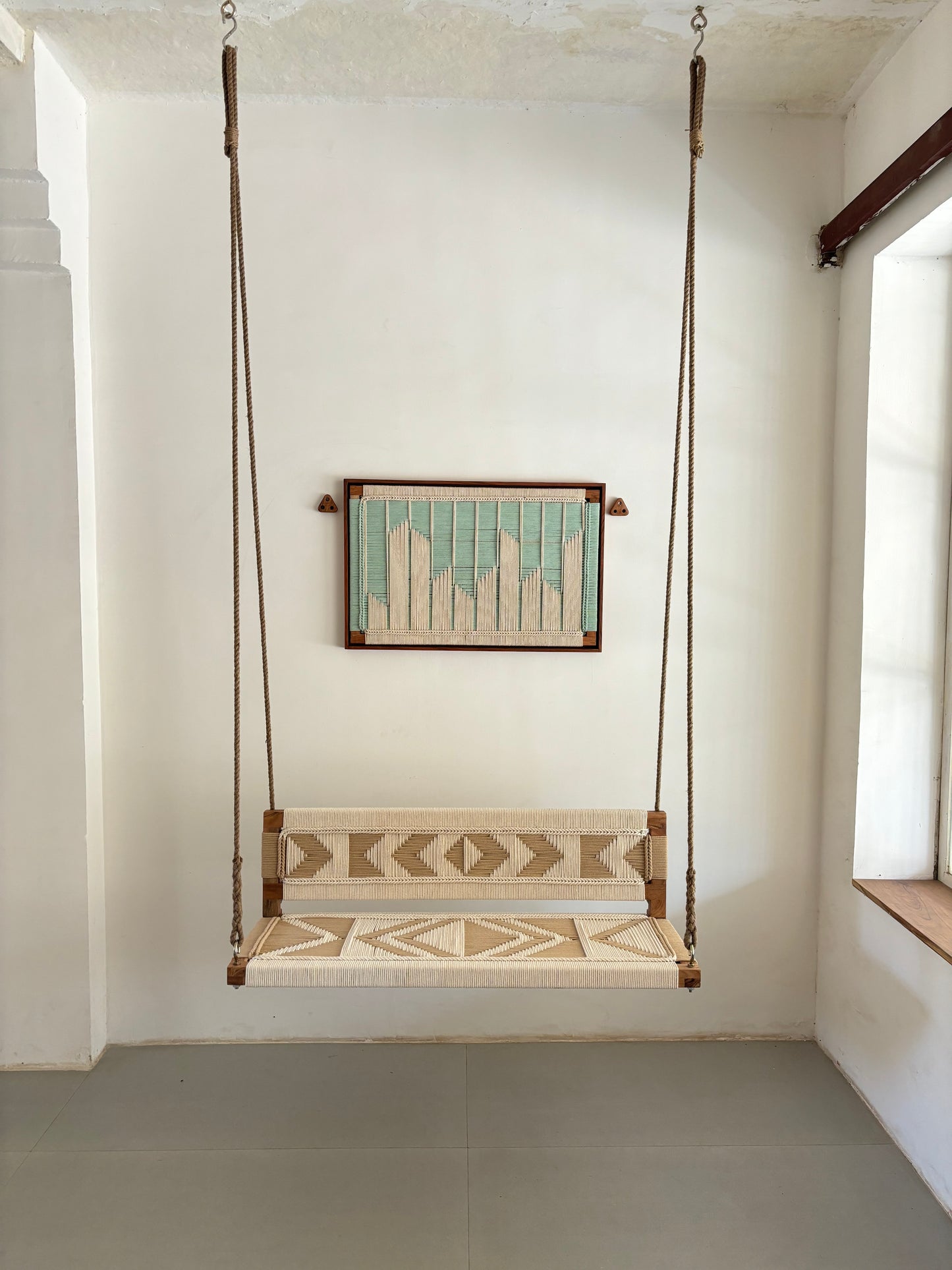 Woven Swing with Backrest