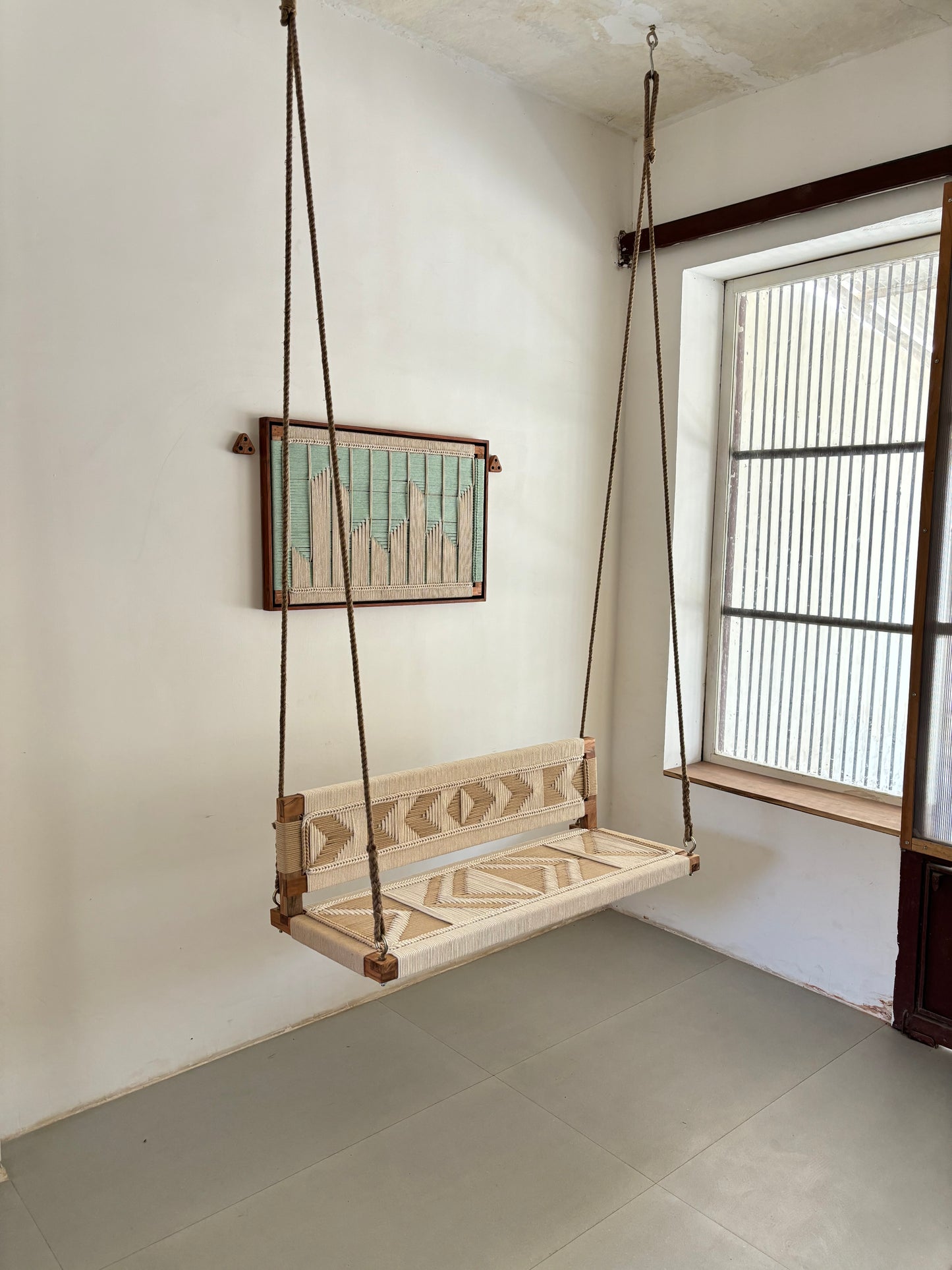 Woven Swing with Backrest