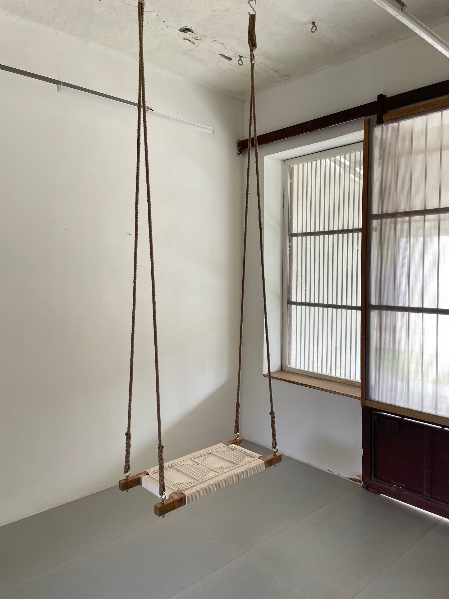 Single seater swing - All white