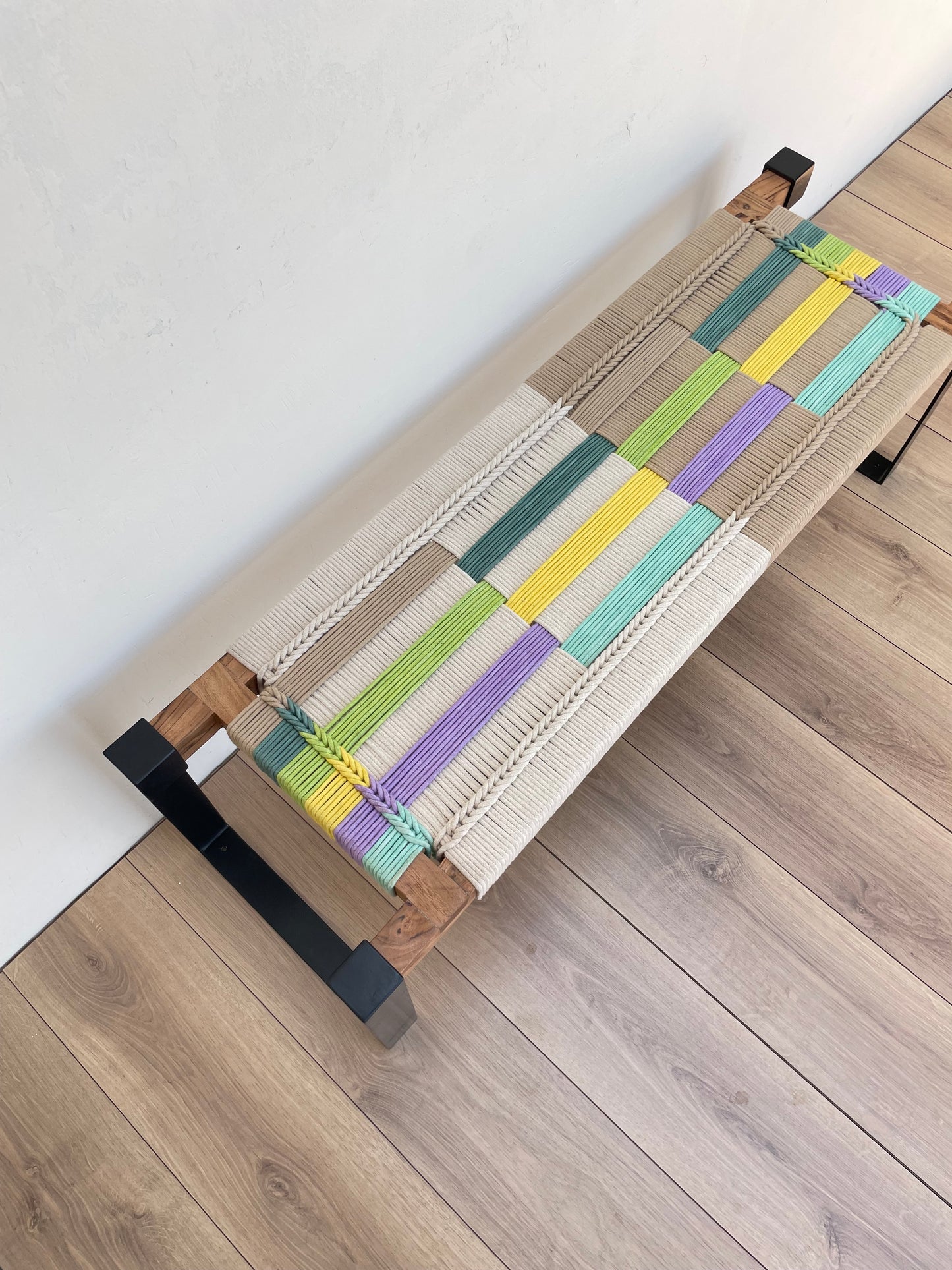 Altair woven bench in metal legs