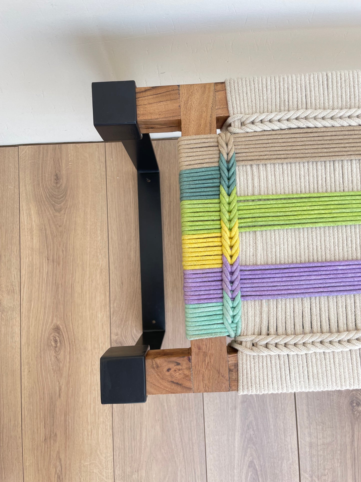 Altair woven bench in metal legs
