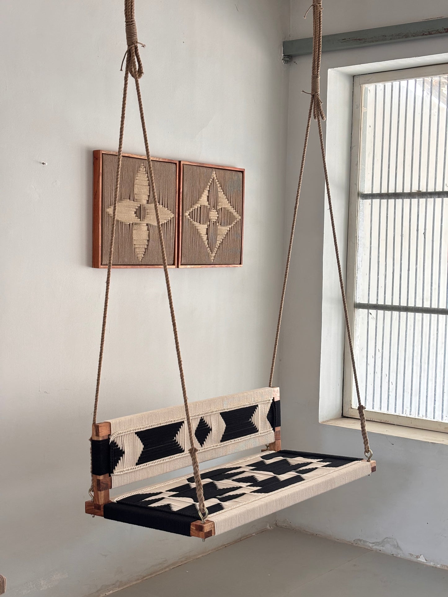 Woven Swing with Backrest