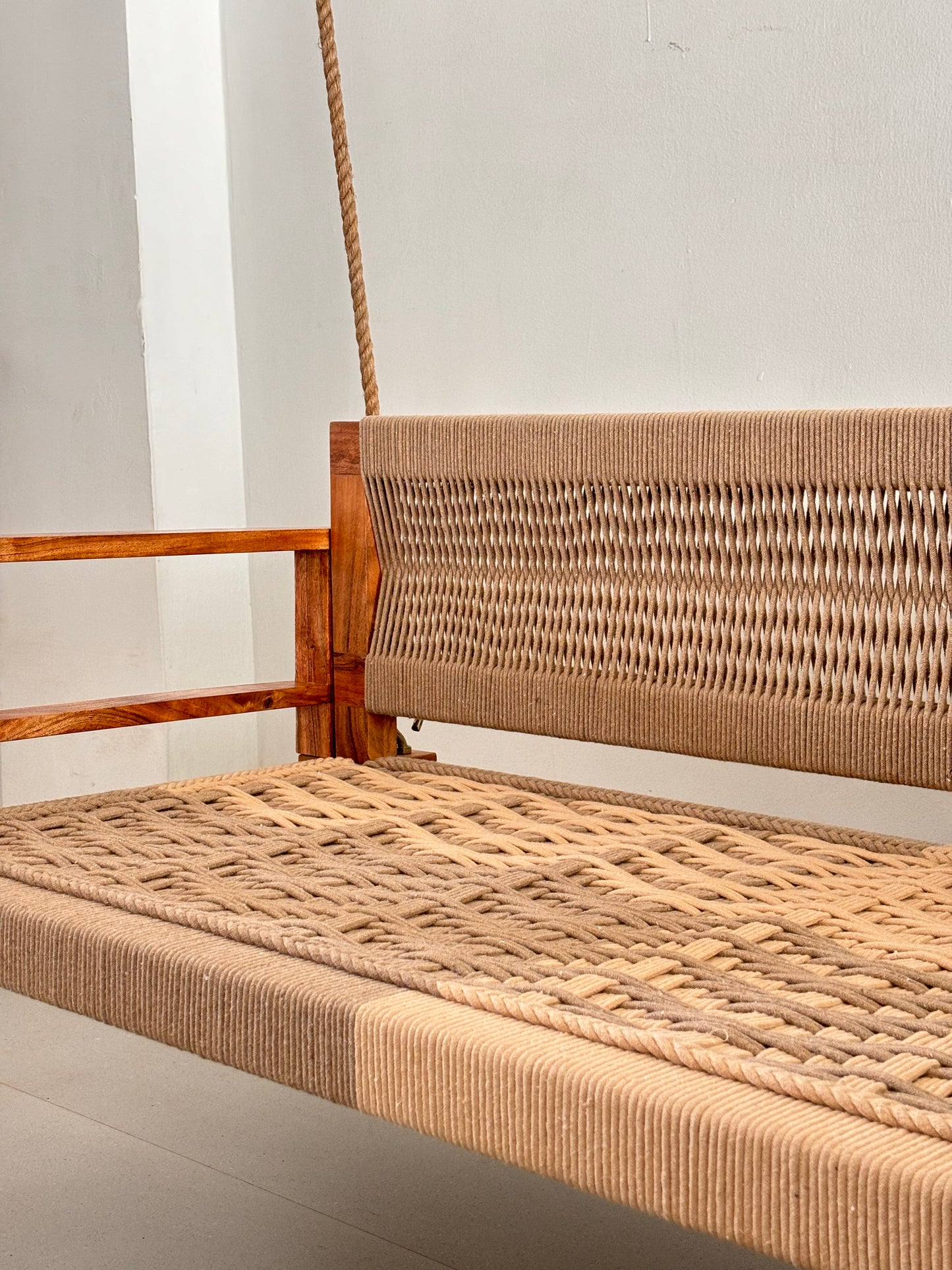Armrest Backrest Woven Swing