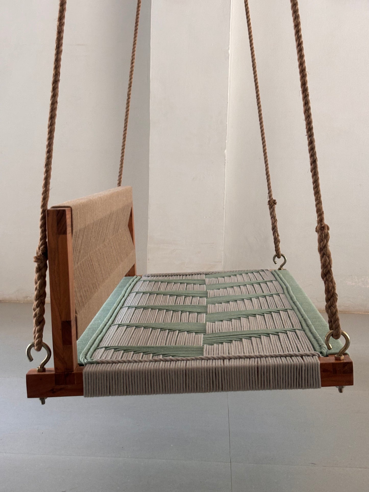 Woven Swing with Backrest - Green Beige
