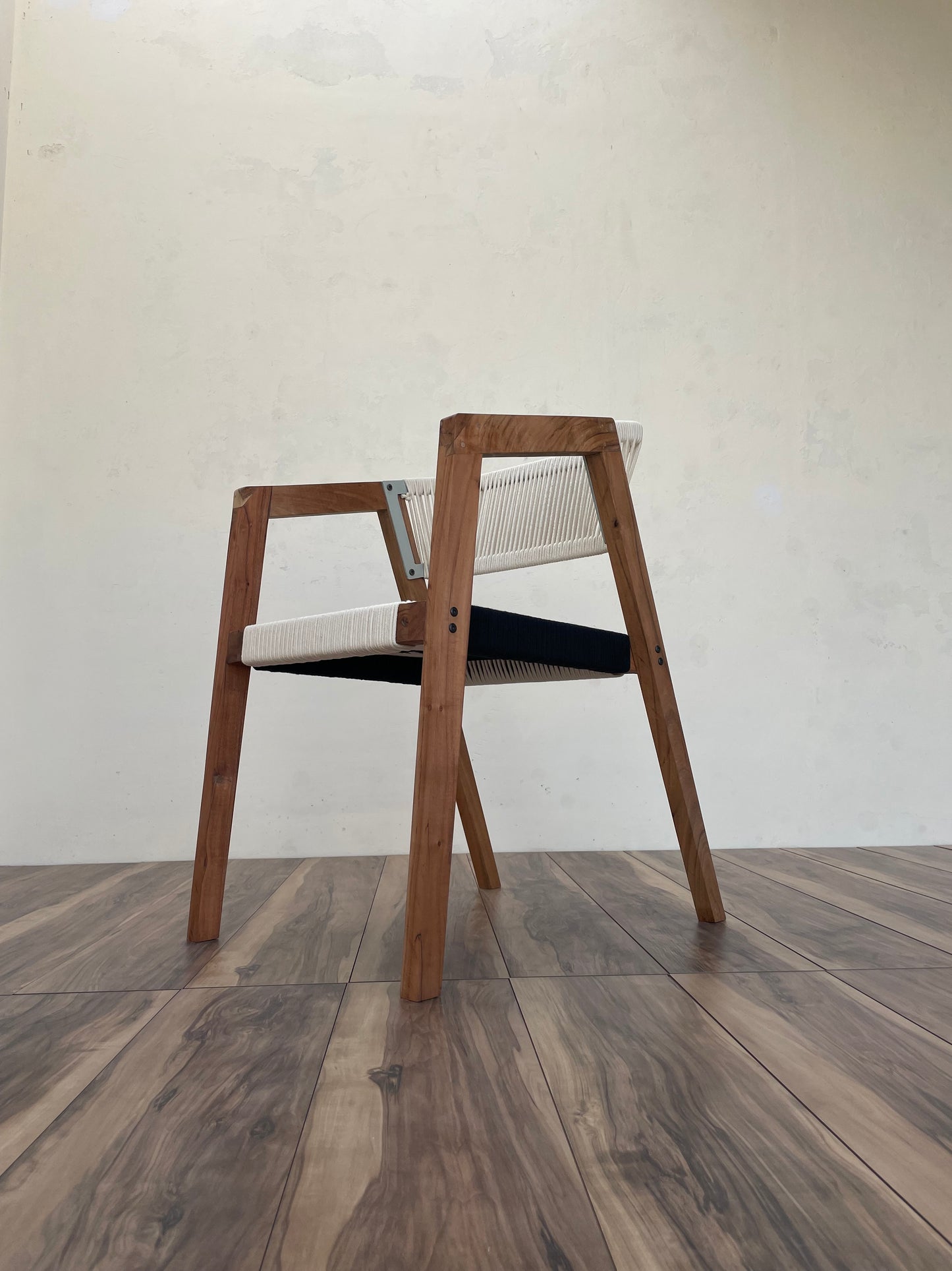 Armrest Chair - Black & White