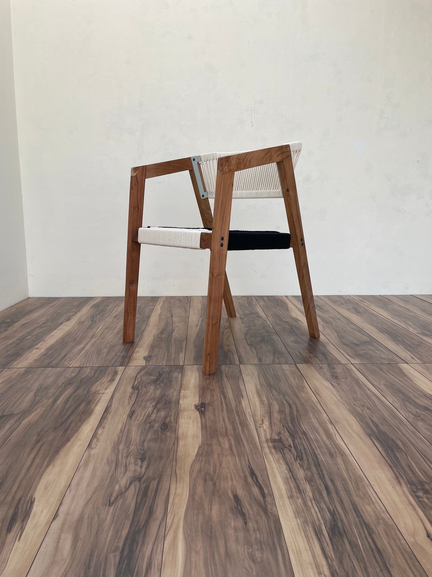Armrest Chair - Black & White