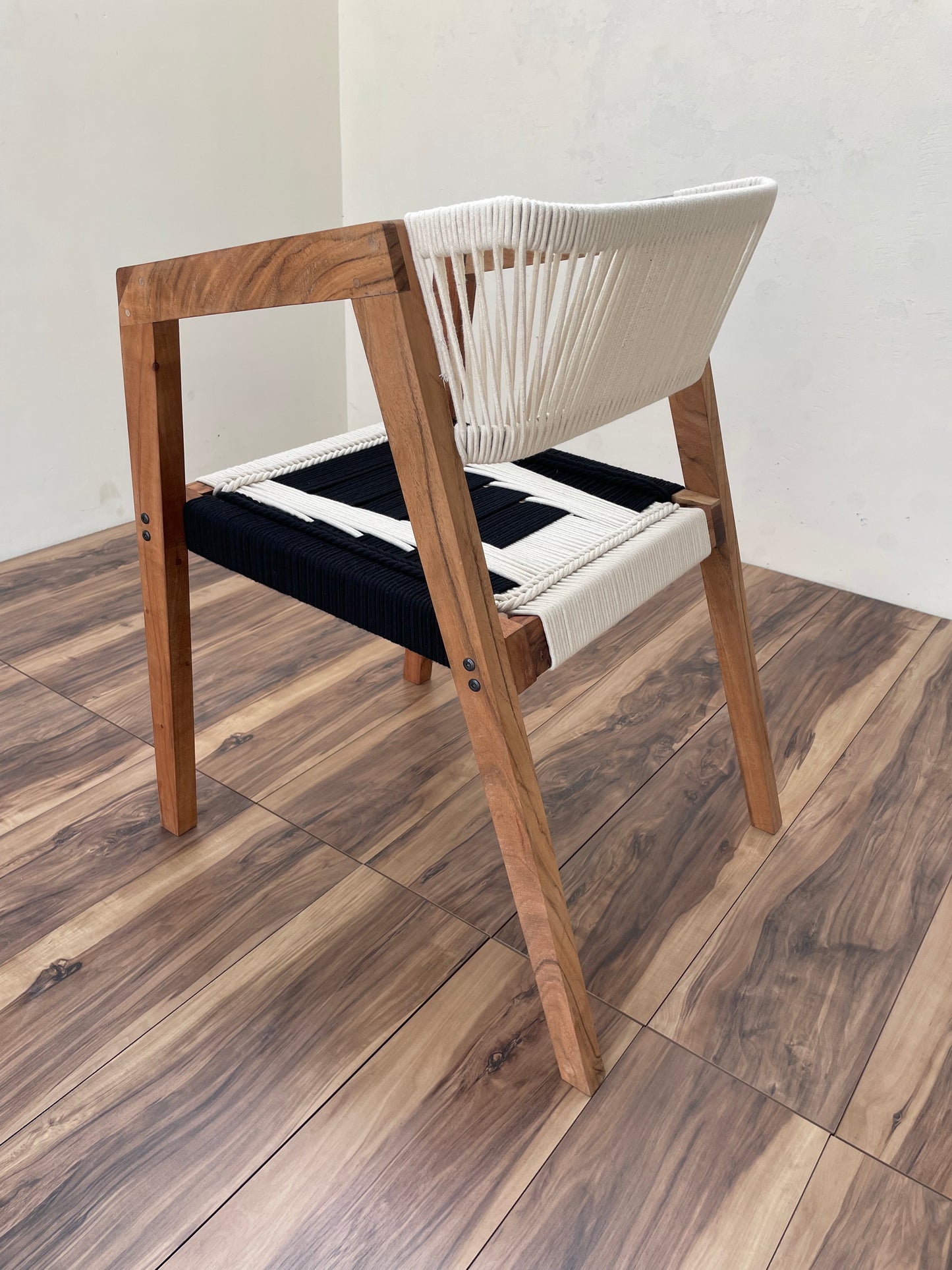 Armrest Chair - Black & White