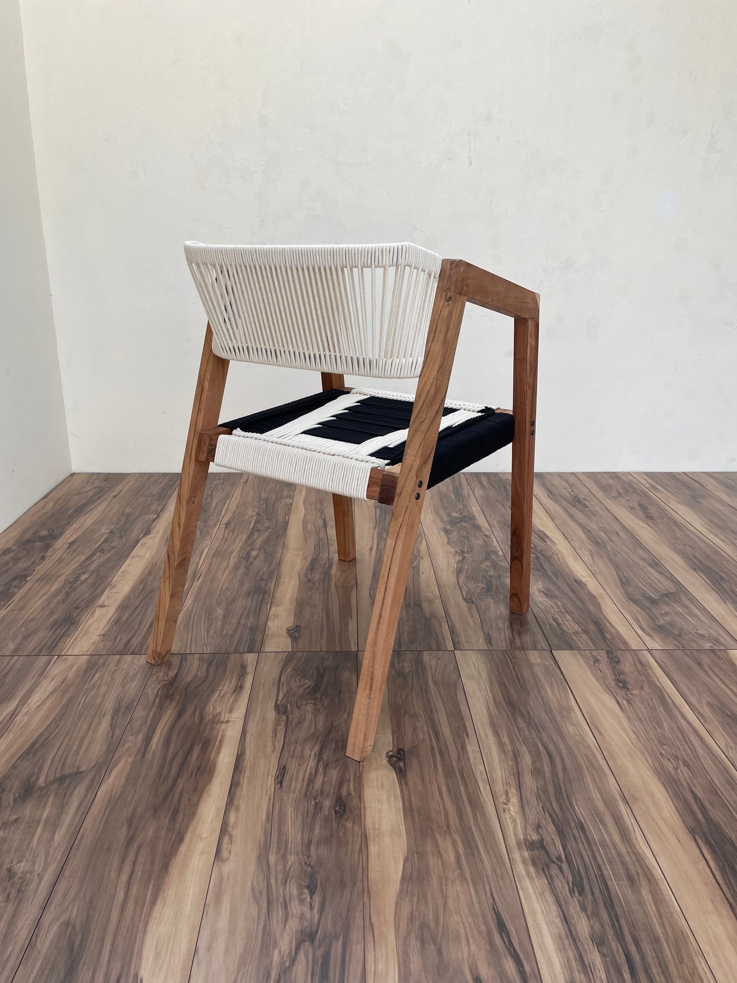 Armrest Chair - Black & White