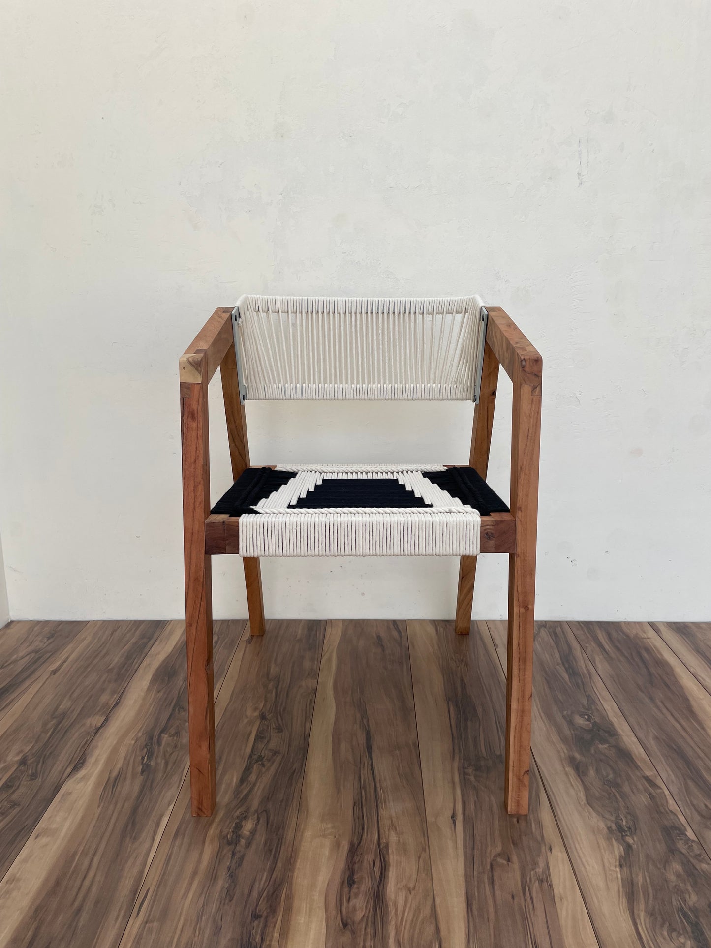 Armrest Chair - Black & White