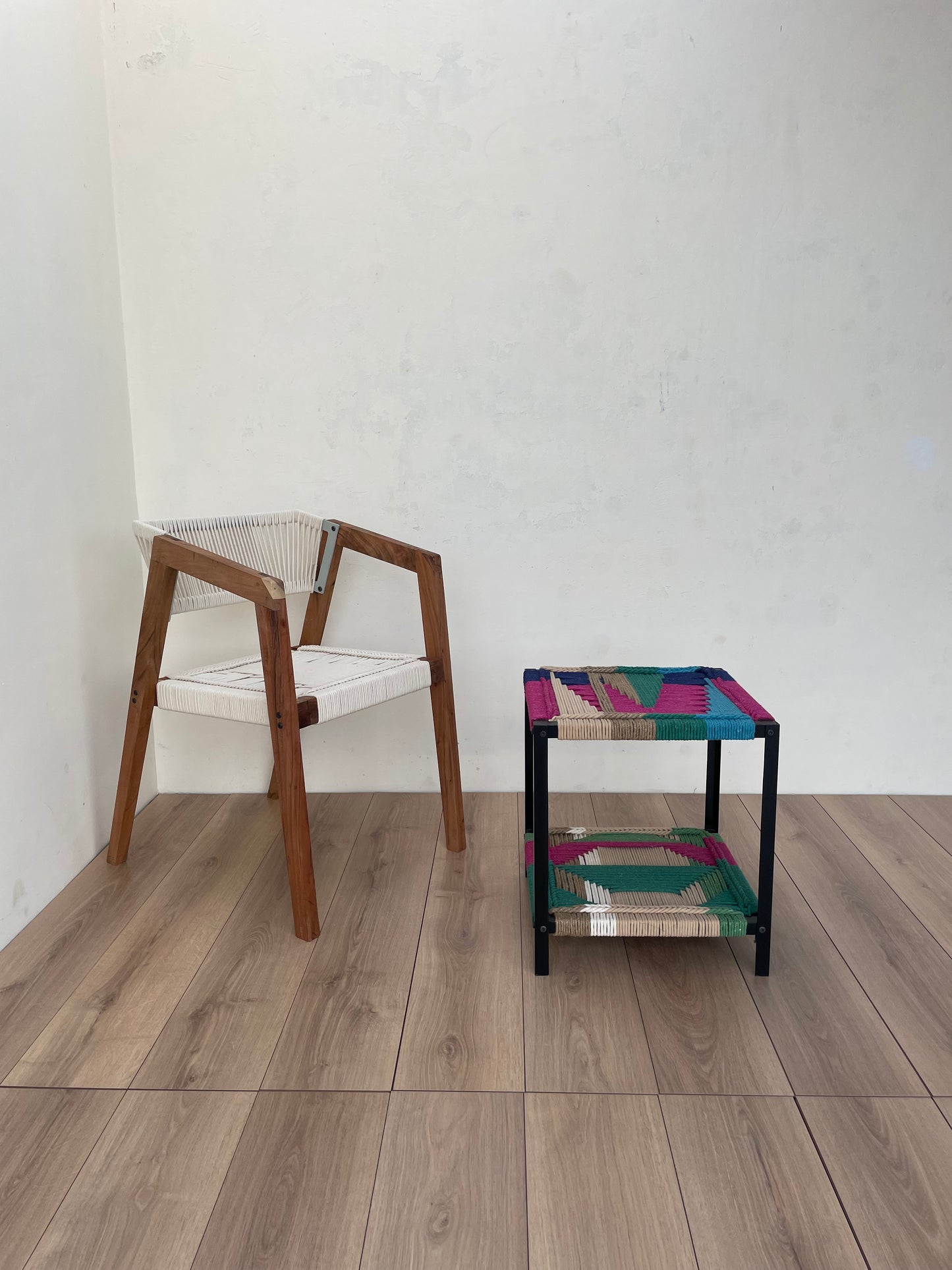 Armrest Chair - White