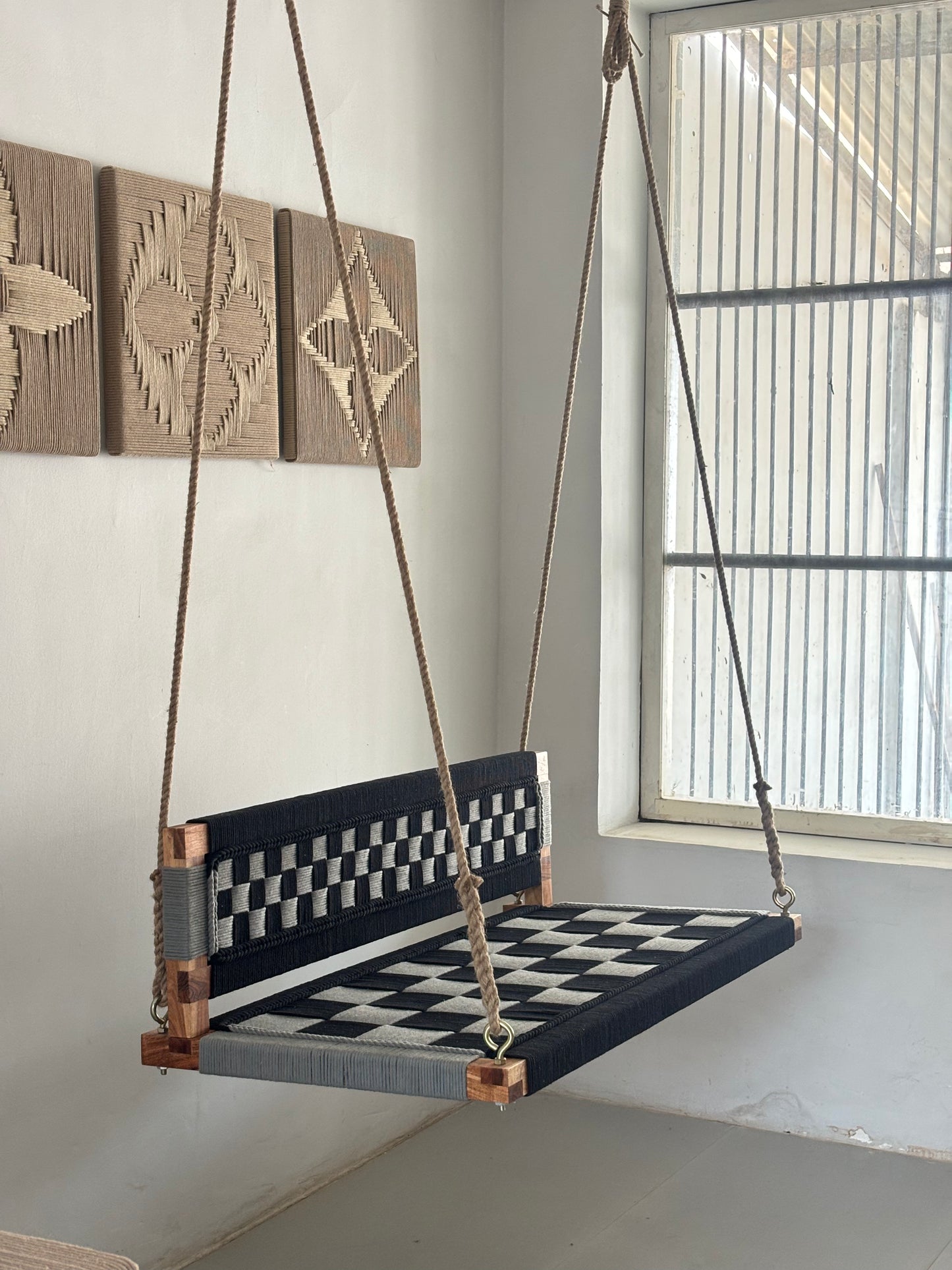 Woven Swing with Backrest