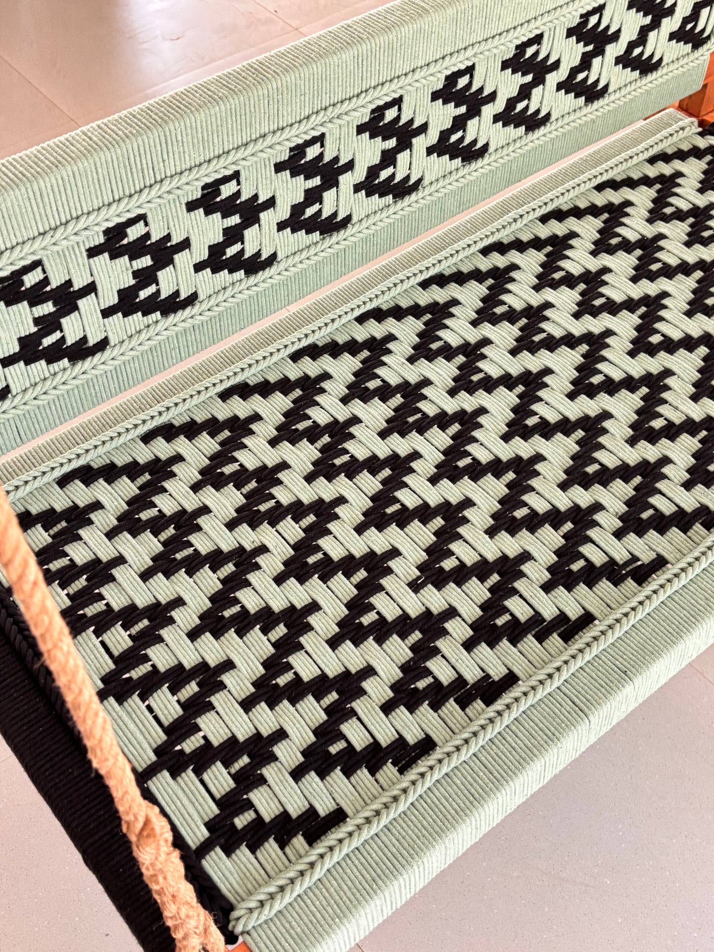 Woven Swing with Backrest - Green Black
