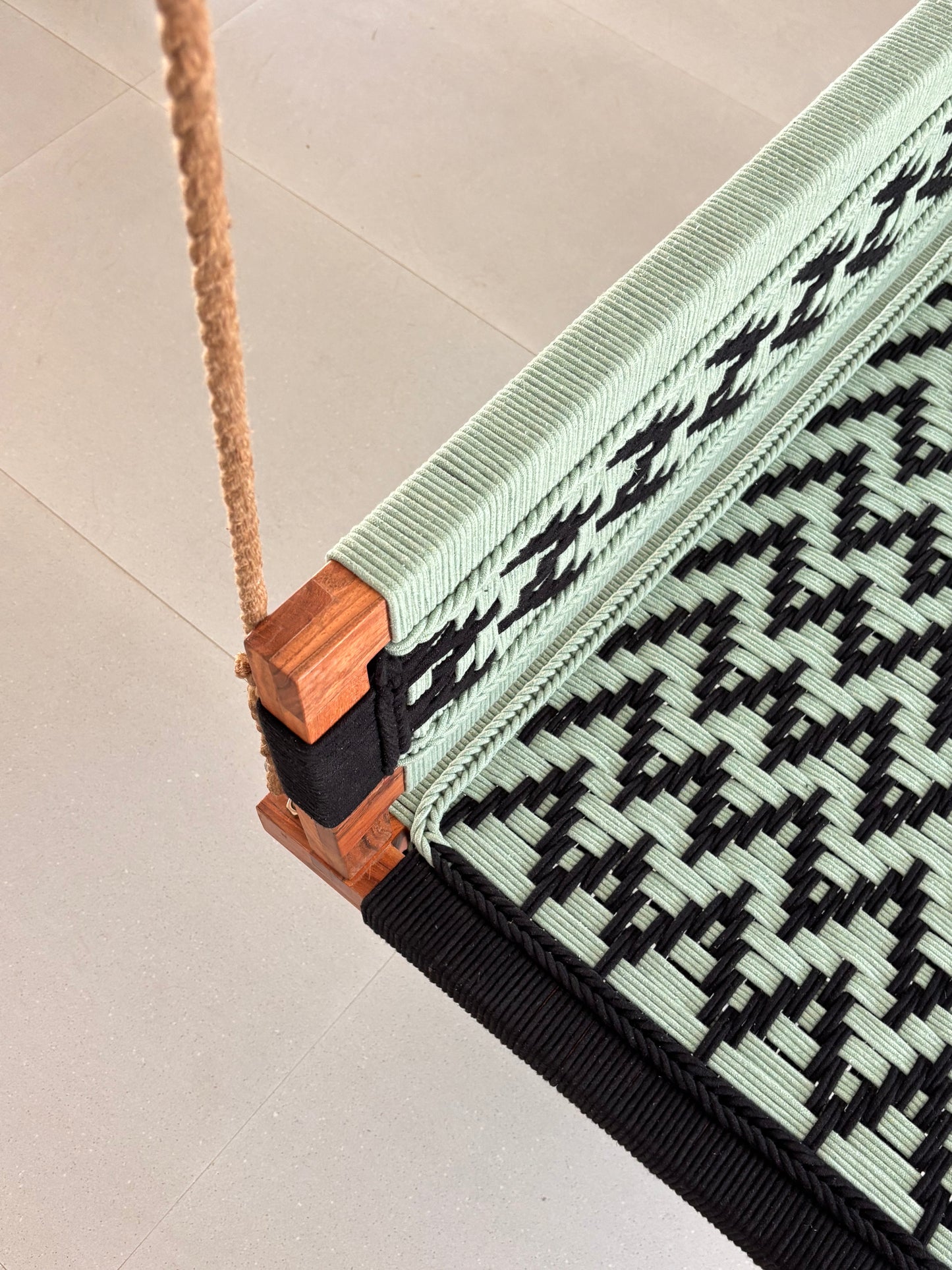 Woven Swing with Backrest - Green Black