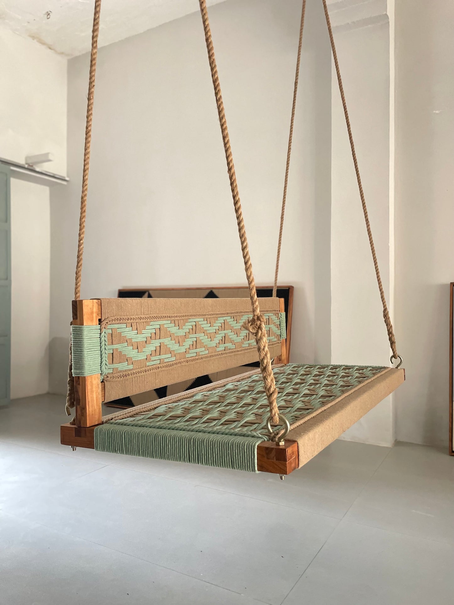 Wave Woven Swing with Backrest